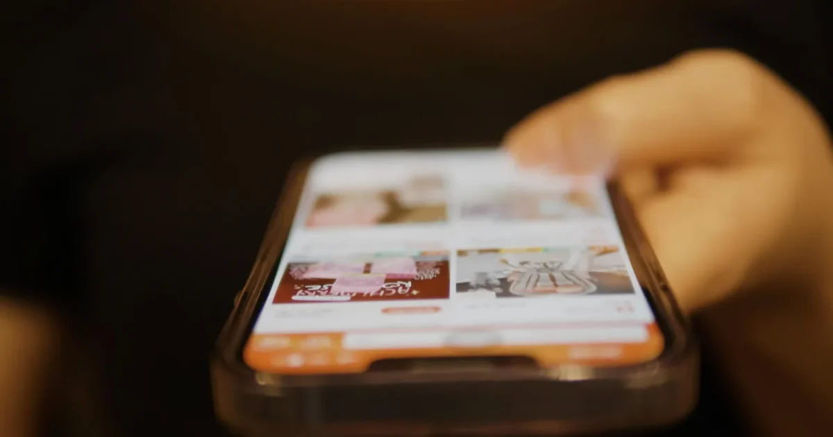 Payment cards hands